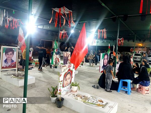 گرامیداشت یاد شهدای مدرسه شجره طیبه میناب در شب تاسوعای حسینی