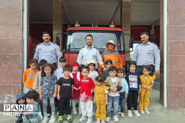 تجلیل از قهرمانان بی‌صدا؛ مراسم بزرگداشت روز آتش‌نشان در فیروزکوه