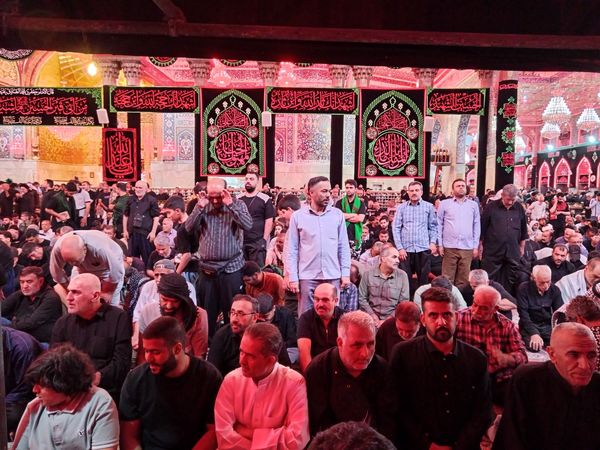 پیاده روی اربعین  و زیارت حرمین مطهر امام حسین علیه السلام و حضرت ابوالفضل عباس علیه السلام 