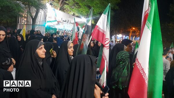 ایران حرمِ مقتدر، تجلی ایمان و میهن‌ پرستی در تجمعات شبانه میدان امام (ره)