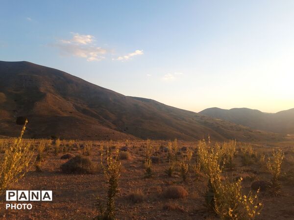 منظره ی دیدنی طبیعت کوه های شهر بار 