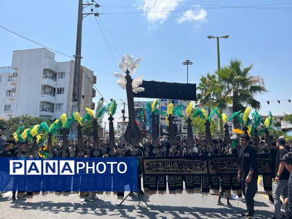 عاشورای حسینی در نور