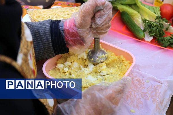 جشنواره مادر و دختری در دبستان زینبیه تبریز