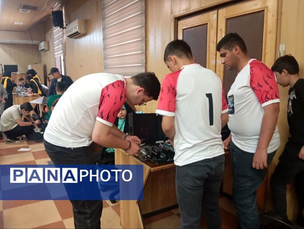 درخشش هنرستان آزادی فلسطین در چهارمین دوره مسابقات کشوری کید‌کد