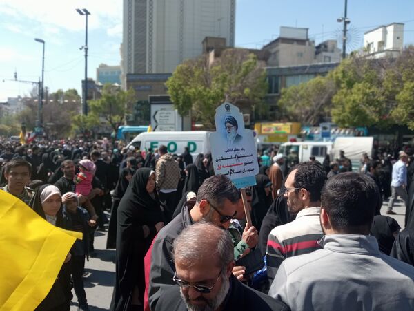 حضور پرشور مشهدی‌ها در راهپیمایی روز قدس؛ فریاد حمایت از فلسطین