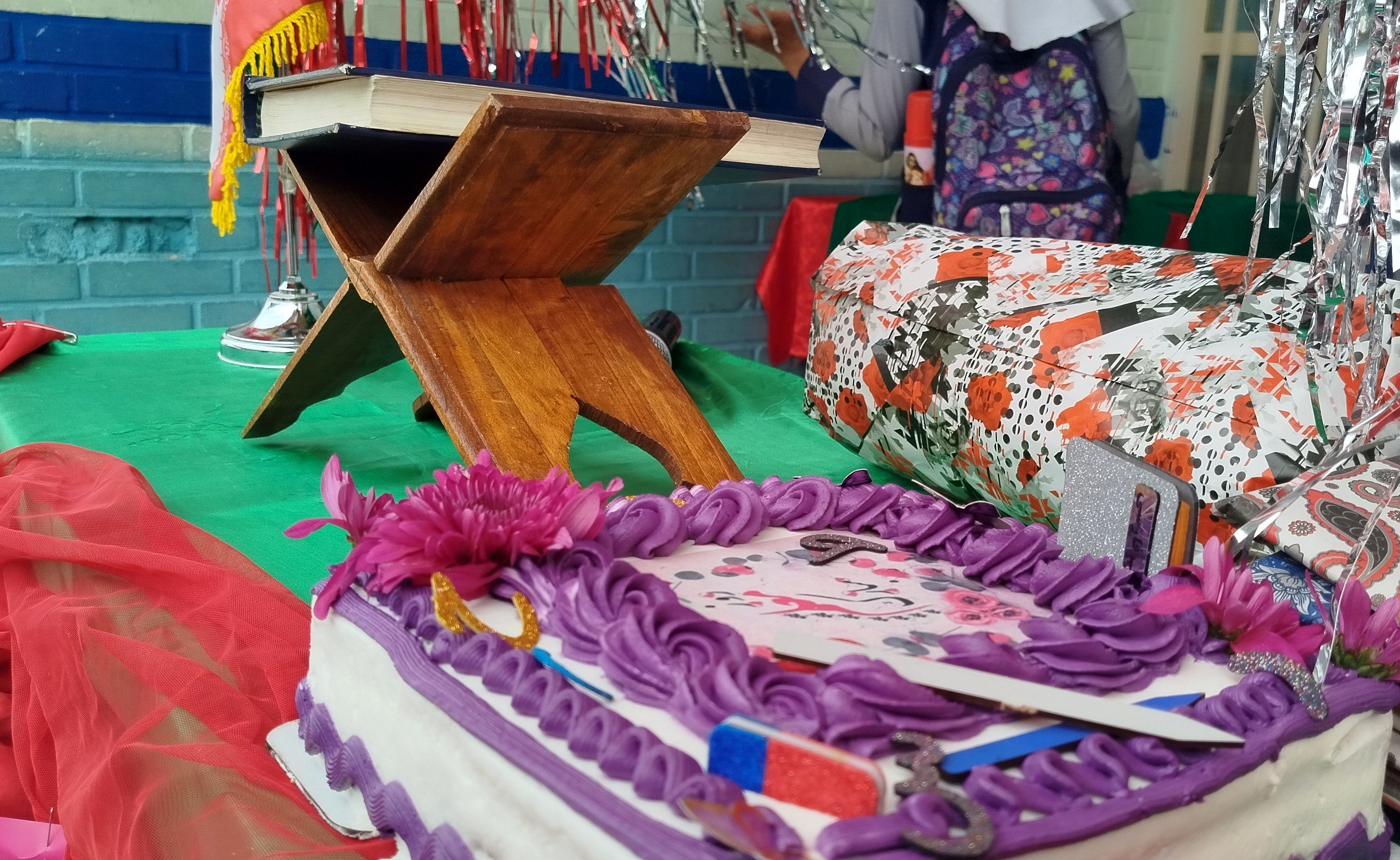 زنگ سپاس معلم در دبستان شکوفه‌های دانش لردگان