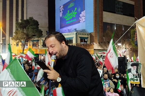 حضور پرشور مردم شهرری در شب هفتم سوگواری رهبر شهید ایران اسلامی 