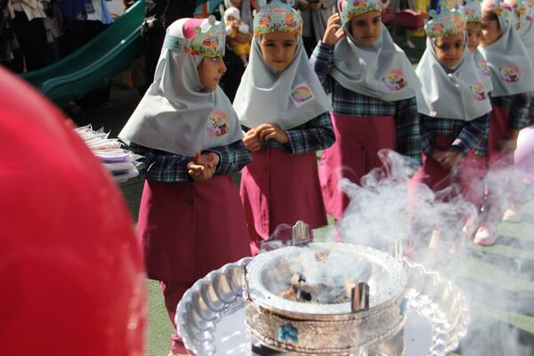 جشن شکوفه‌ها در مدارس بهارستان‌دو؛ آغاز سفری تازه برای کلاس اولی‌ها