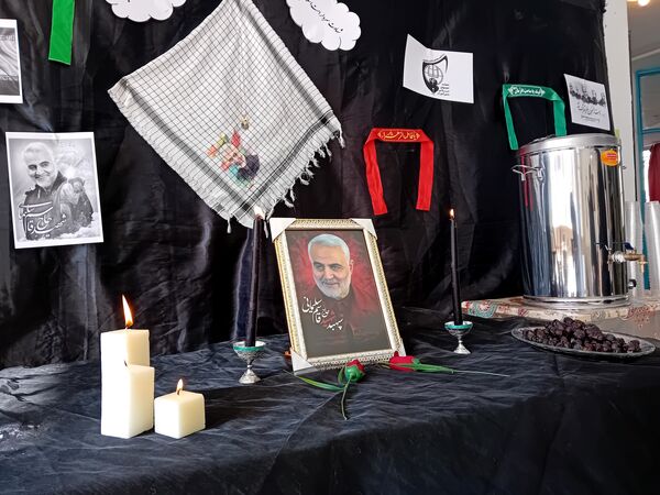 گرامیداشت پنجمین سالگرد شهادت سردار سلیمانی در دبیرستان فاطمه الزهرا 