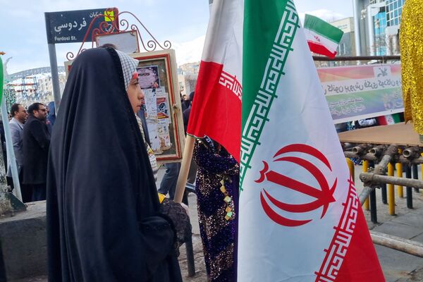 زنده کردن یاد و خاطره بهار 57 در دل سرمای زمستان