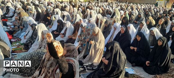 نماز عید سعید فطر در باغ ملی شهرستان سملقان