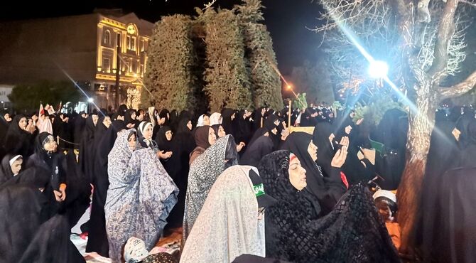 استغاثه به امام زمان (عج) در شب تولد جمهوری اسلامی
