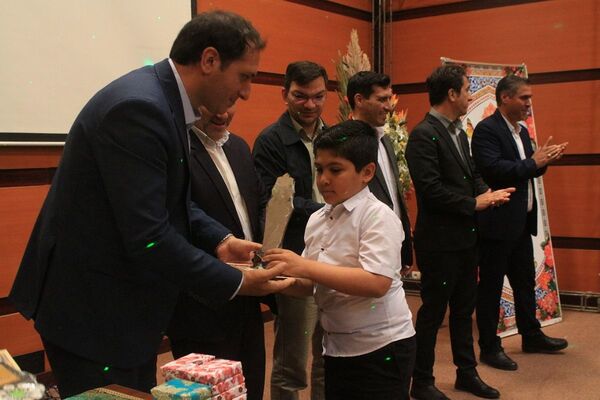 تجلیل از پسران آینده‌ساز بهارستانی