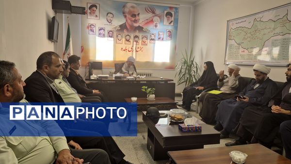 برگزاری جلسه شورای اداری در بلده