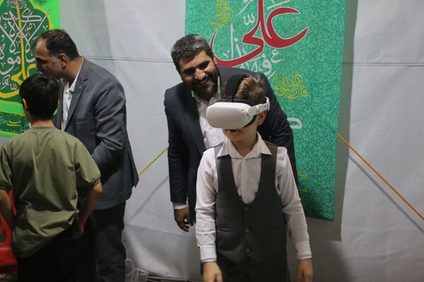 محفلی با حضور کودکان و خانواده‌ها در دانشگاه قم