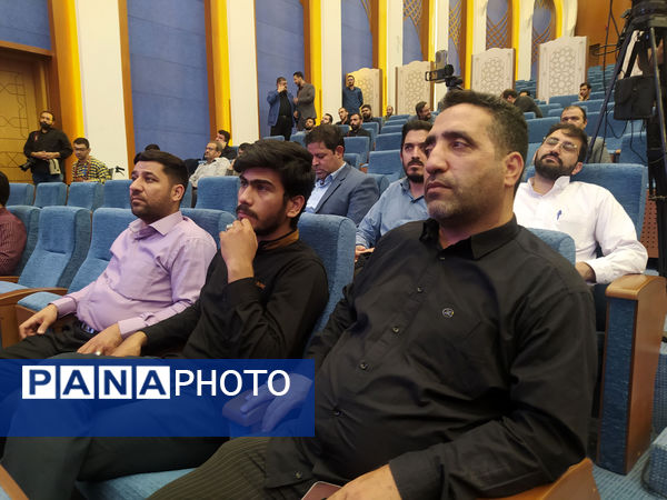 حضور اعضای پانای قم در مراسم روز خبرنگار