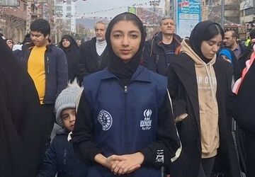 شکوه بهمن در دستان کوچک قهرمانان فردا
