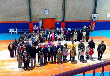 دانش آموزان مدرسه سمیه ساعاتی شاد در کنار پدرانشان گذراندند