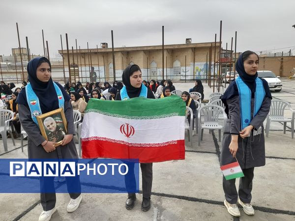 فرزانگان کوهدشت؛ روایت نخبگان از انقلاب در قاب «یاوران انقلاب »