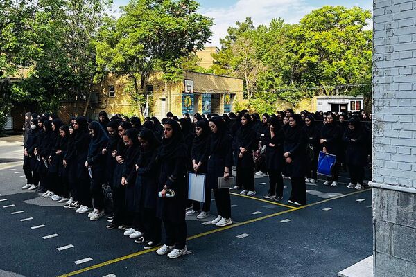 گرامیداشت دهه کرامت در هنرستان ایثار ناحیه یک شهرری