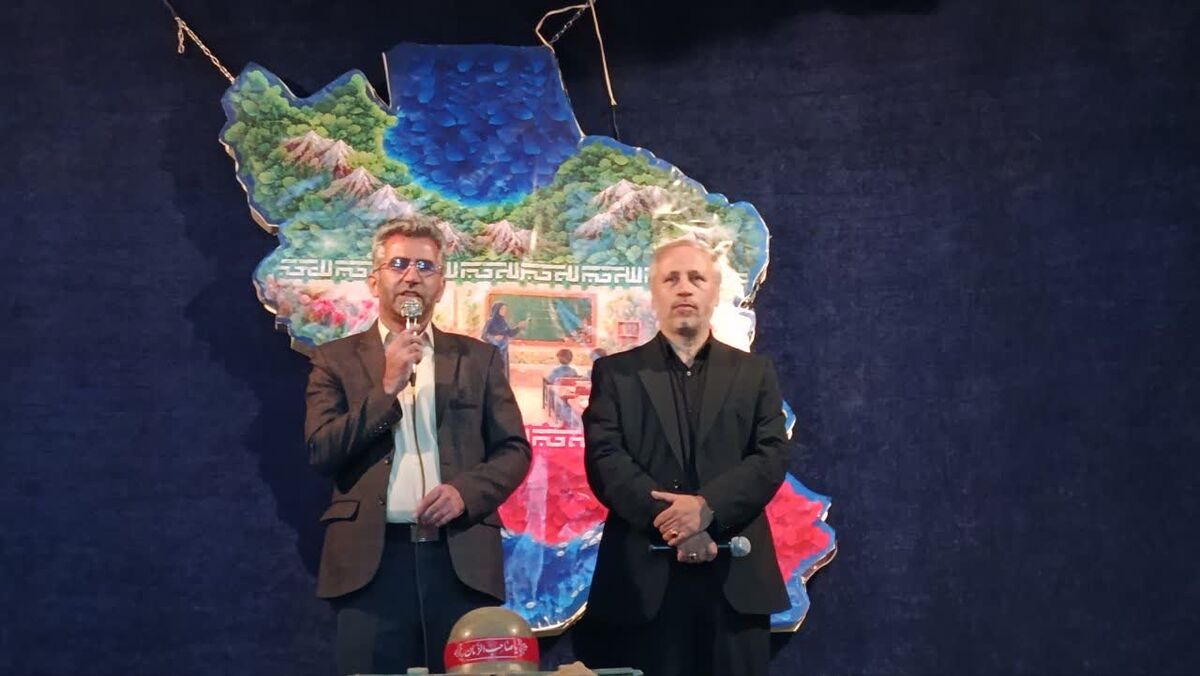  فرهنگ شهادت و ایثار در متن برنامه‌های تربیتی مدارس قرار بگیرد