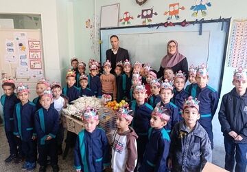  جشن یلدای ایرانیان در مدرسه پسرانه شیخ صدوق صباشهر