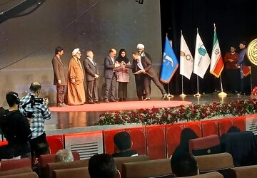 ابراهیم باقری‌پور به مرحله پایانی جایزه معلم راه یافت