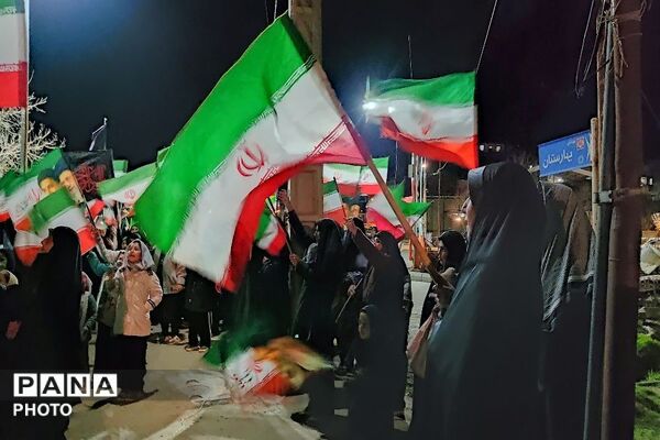 هوای سرد هم مانع حضور مردم شهر بار در اجتماعات شبانه نشد