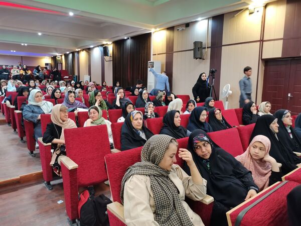 همایش وفاق ملی برای ایران جوان