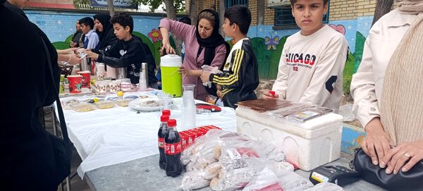 برپایی بازارچه در  دبستان امام جعفر صادق (ع) آشخانه