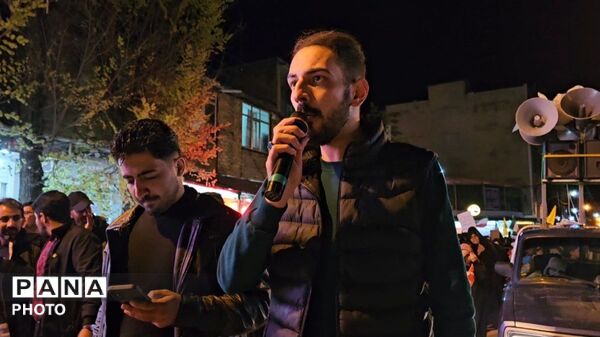 روایت رجزخوانی‌های اعتراض‌آمیز در تاریکی شب