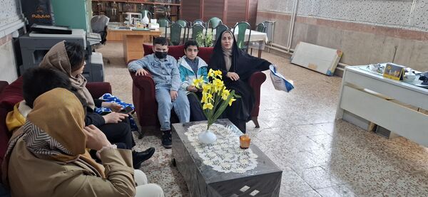 کارگاه آموزشی آمادگی مسابقه سلول‌های بنیادی با حضور دانش‌آموزان دبستان ملاصدرا در پژوهش سرای دکتر حسابی 