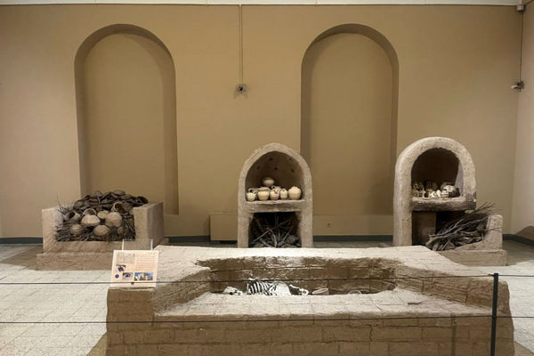 گوشه‌ی کوچکی از موزه ملی ایران باستان در قاب پانا