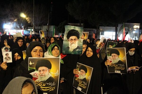 جاجرمی‌ها با شور و حضور بی‌نظیر پای این انقلاب ایستاده‌اند