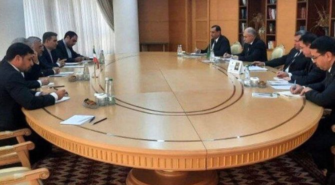 رایزنی معاون دیپلماسی اقتصادی وزارت امورخارجه با وزیر خارجه ترکمنستان