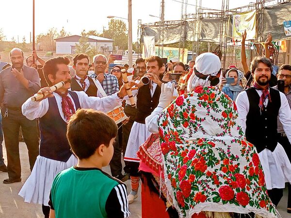 جشنواره شیره انگور ترشیزی کهن