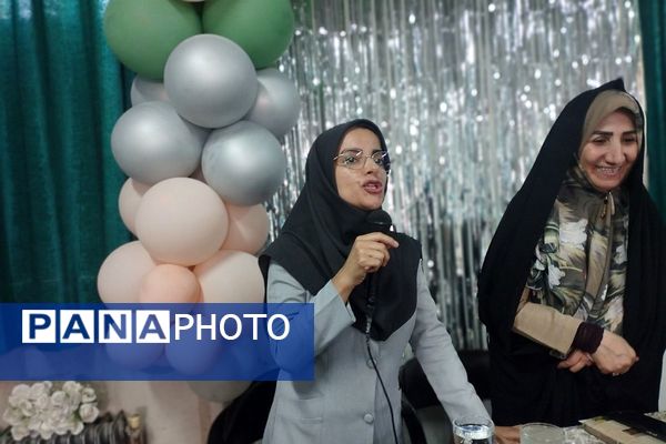 برگزاری جشن بزرگداشت میلاد باسعادت پیامبر اکرم(ص) و امام صادق(ع) در دبستان شهیدرجایی شهرستان قدس