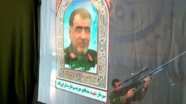 گذری بر روز اول و روز دوم نمایشگاه دهه فجر دبیرستان شاهد ابوذر غفاری