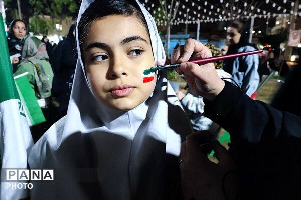 گرامیداشت چهلمین روز شهادت رهبر شهید و دانش‌آموزان میناب در باقرشهر 