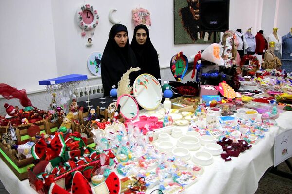 همایش «یاوران انقلاب» پیشتازان هنرستان شهریار تبریز