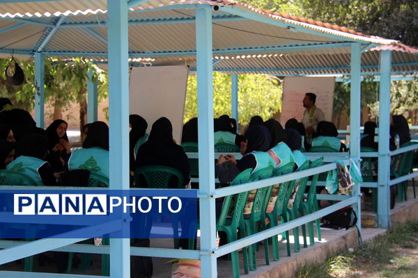 کلاس‌های آموزشی دوره توانمندسازی مربیان پیشتاز خانم در استان چهارمحال و بختیاری