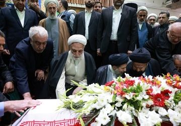 مراسم تشییع پیکر حجت‌الاسلام نیری برگزار شد