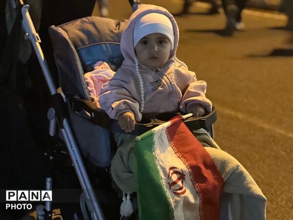 حضور کودکان در تجمعات مردمی کرج