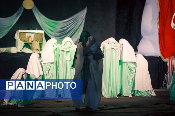 نمایش کاروان عاشقی در کرج 