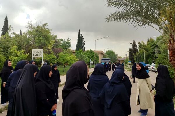 هفته مشاغل و بازدید دانش‌آموزان ناحیه 4 شیراز از دانشگاه فرهنگیان 
