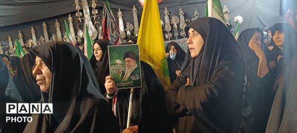 تداوم حضور مردم انقلابی در شب صد و بیستم از خروش مردمی