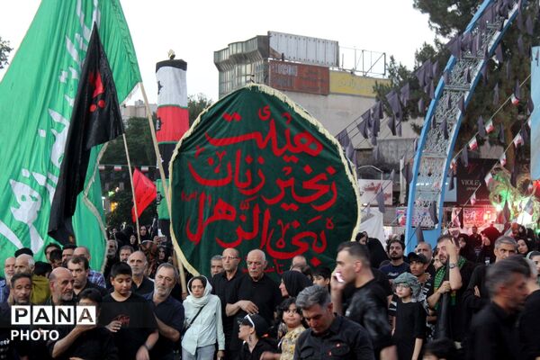 ورامین بار دیگر در سوگ اسارت؛ کاروان نمادین کربلا در خیابان‌های ورامین به حرکت درآمد