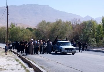 آیین پیاده‌روی جاماندگان اربعین حسینی در شهر گهرو