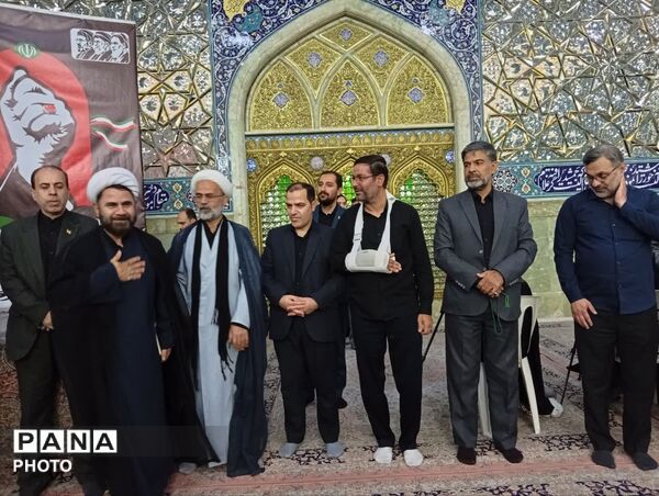 همخوانی سرود «باید برخاست» در قم