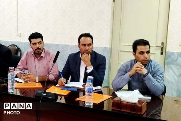 جلسه هم اندیشی معاونین و کارشناسان حوزه آموزش متوسط قطب شهید کاوه